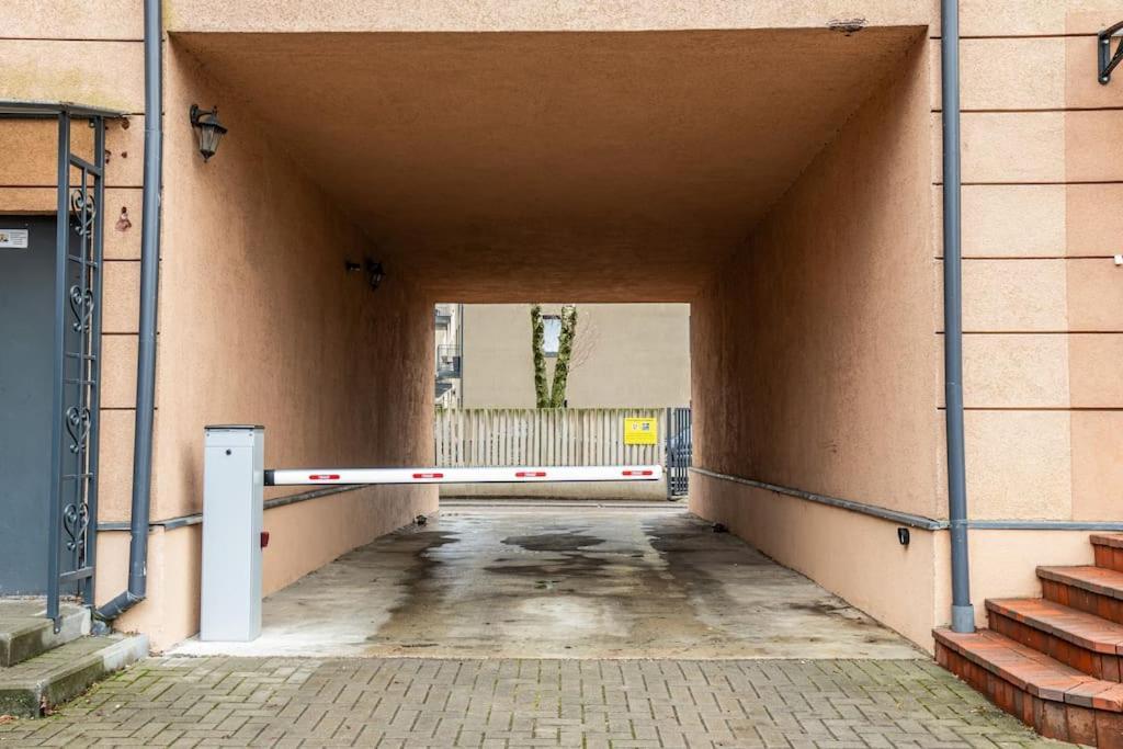 Modern Flat In Old Town Kaunas - Free Parking & Self Check-In エクステリア 写真