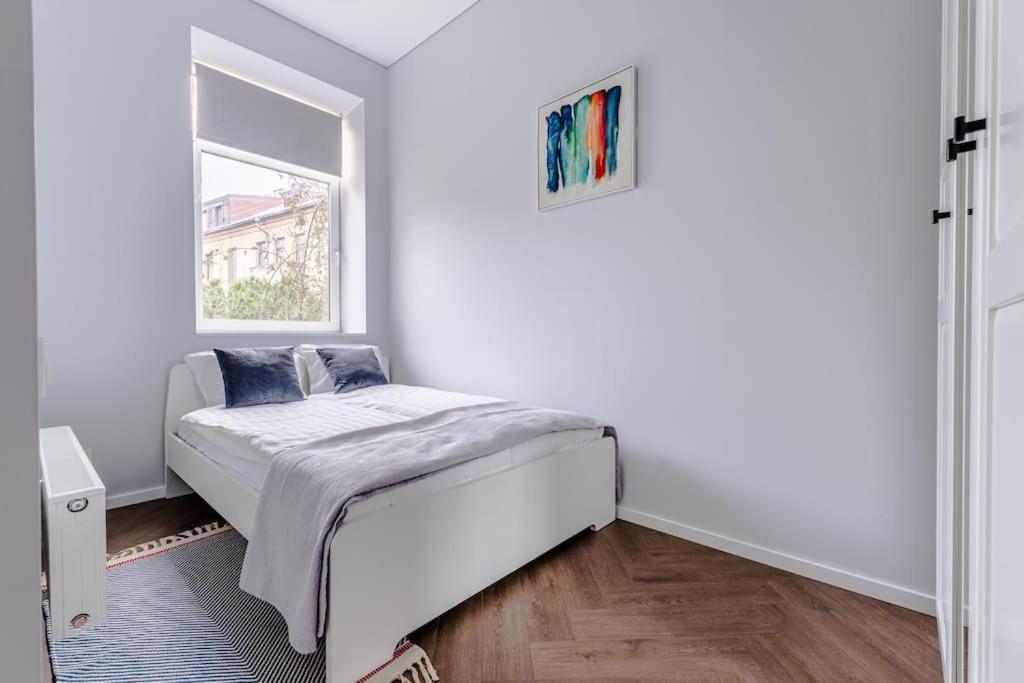 Modern Flat In Old Town Kaunas - Free Parking & Self Check-In エクステリア 写真