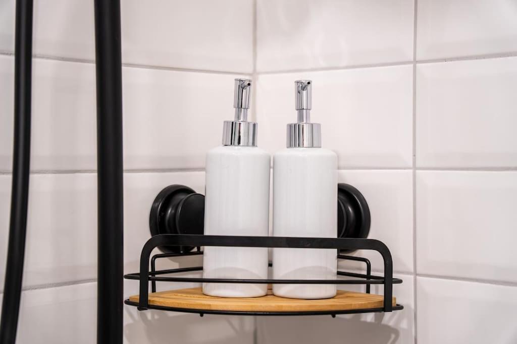 Modern Flat In Old Town Kaunas - Free Parking & Self Check-In エクステリア 写真
